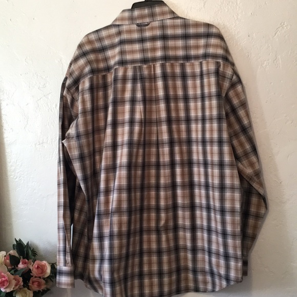 Khakis by Arrow Men’s Button Up Shirt - Picture 2 of 4